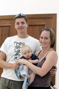 For Natalie Grinham (with husband Tommy Berden), the World Open marked her return to top-level competition after giving birth to her son, Kieran. She fell to Low Wee Wern 13-11 in the fifth, despite holding five match balls. 