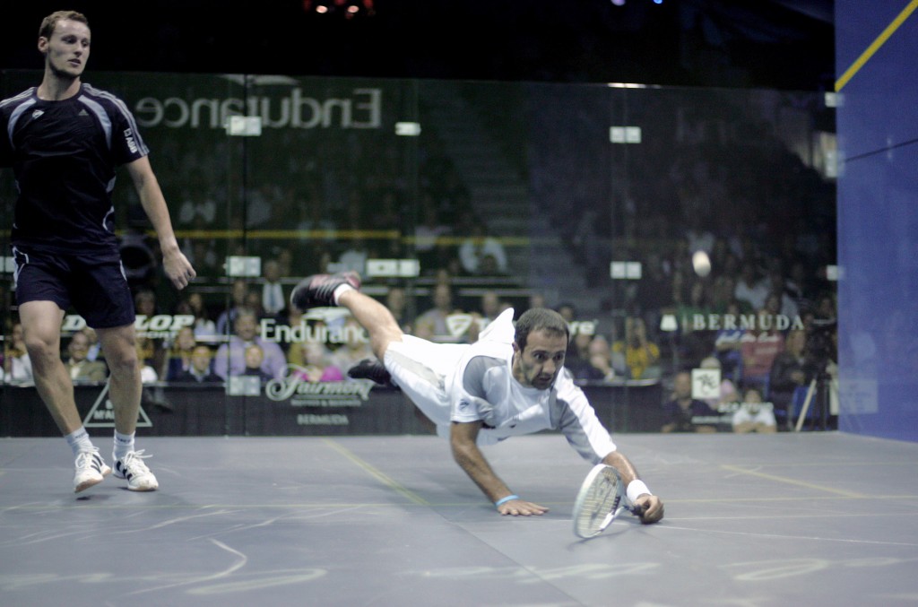 After weathering the storm that Gregory Gaultier (L) threw at him in the early stages of the final, Amr Shabana went on a rampage in which he couldn’t miss. Even leaving his feet for one of his trademark dives didn’t slow him down as he instantly popped up to continue the onslaught of the Frenchman. Afterwards, Shabana confessed that it was one of the best matches he’s ever played, and Gaultier was left to wonder what it would take to win a World Open title. Just a year earlier, Gaultier squandered five matchballs against David Palmer and lost the championship in five heart-breaking games.