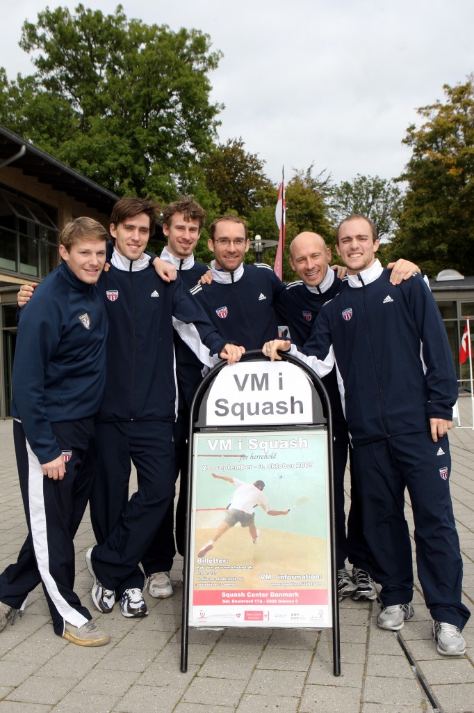 (L-R) US SQUASH Dir. of Junior Squash, Events and Teams, Conor O’Malley, with Julian Illingworth, Chris Gordon, Preston Quick, Chris Walker (Coach) and Gilly Lane.
