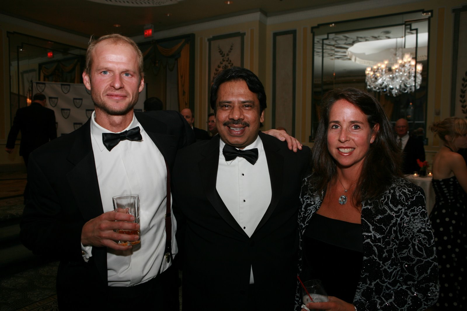Three champions, Gary Waite, Jahangir Khan and Amy Cleaves Milanek, talk at the 2008 Gala.