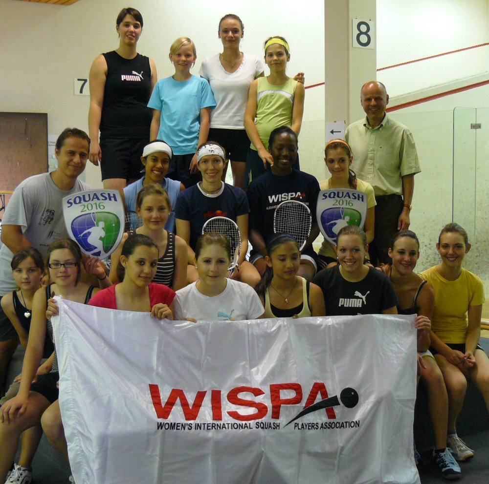 In Luzern, Switzerland, juniors at Squash Club Pilatus enjoyed meeting the WISPA pros.