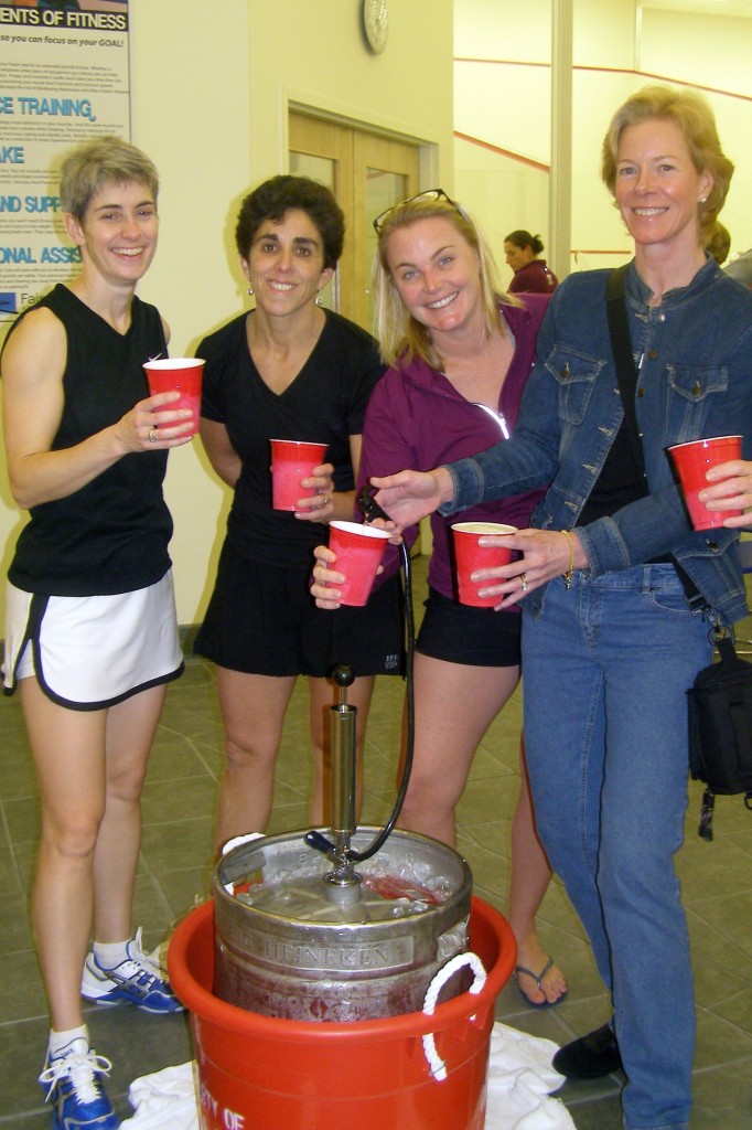 Leslie Cameron, Kate Slott, Bridget Bonnaventura and AJ Copeland enjoy some post-match hydration.