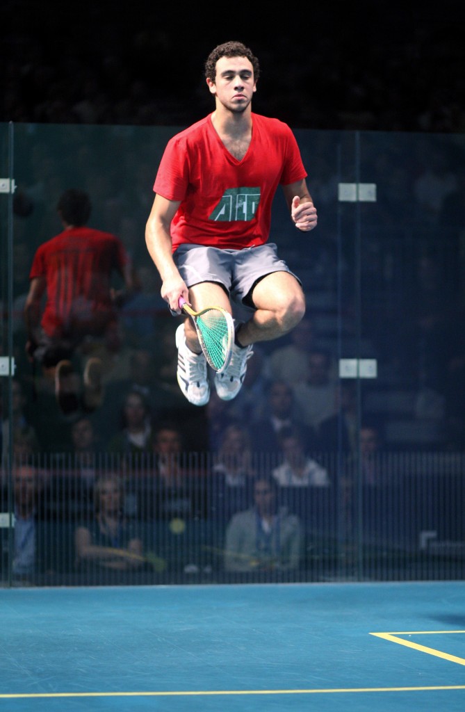 Ramy Ashour in his pre-match ritual of displaying his hops.